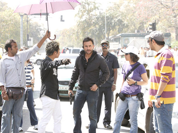 on the sets of agent vinod 4