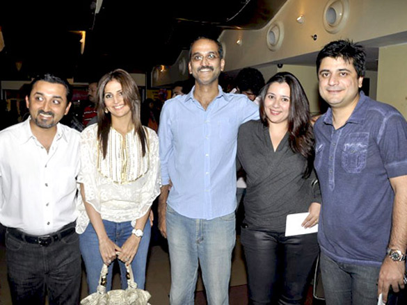 abhishek riteish genelia at dum maaro dum screening 6