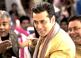 Post Ready music launch, Salman organised impromptu bash at Film City pad