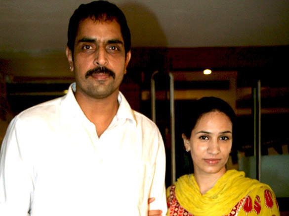 yogesh lakhanis special screening of ready 9