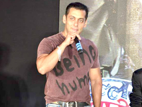 salman announces chillar party at iifa press meet 8