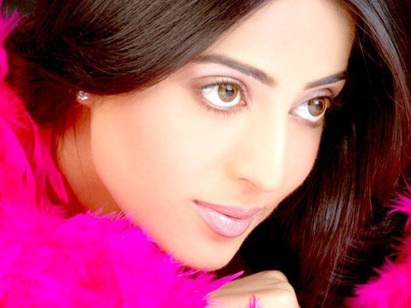mahie gill 21