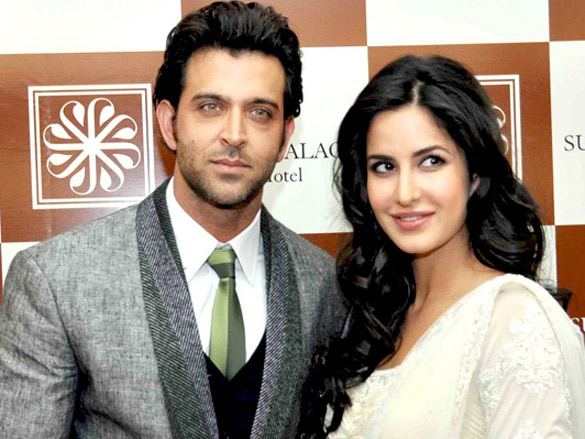 starcast of zindagi na milegi dobara promote their film in vadodara 3