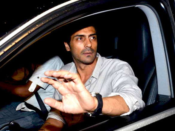 zindagi na milegi dobara team attends screening of their film at srks house 8
