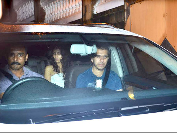zindagi na milegi dobara team attends screening of their film at srks house 9