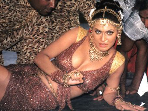 payal rohatgis item song for police force