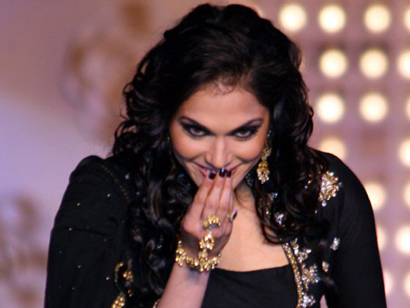 audio release of salaam e ishq 8