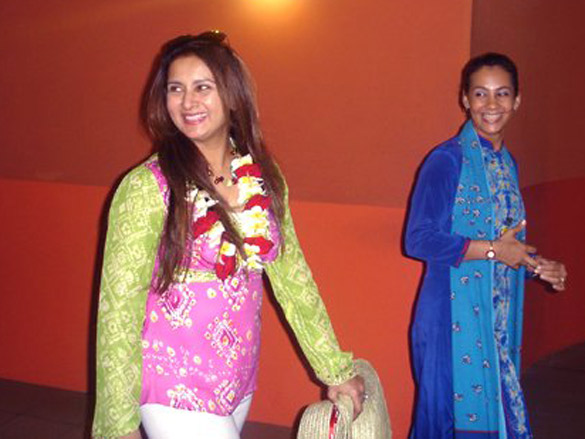 stars arrive in mauritius for zee cine awards 2006 5