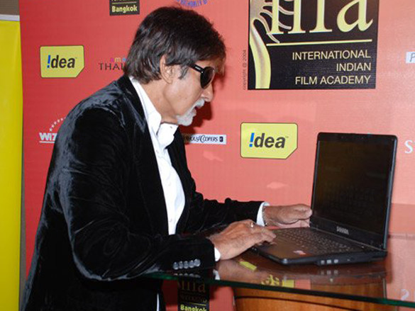 amitabh bachchan at the press conference of iifa awards 2008 7