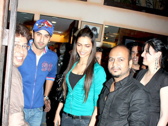 sanjay dutt anil kapoorajay devgnranbir kapoor and other bollywood hunks at hakim aalims hair lounge 4