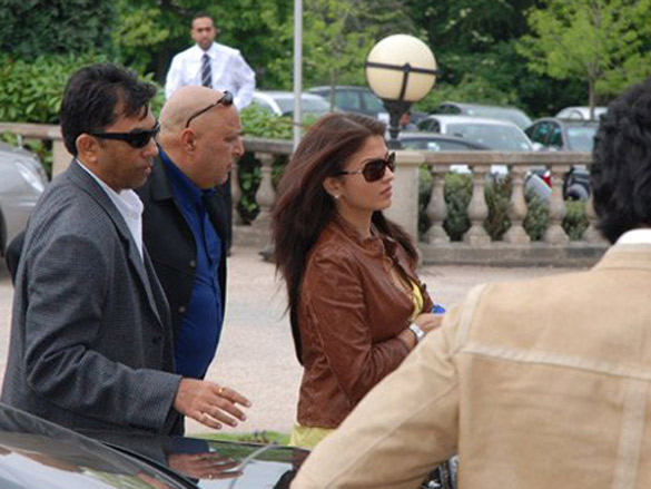 abhishek and aishwarya arriving at oulton hall 3