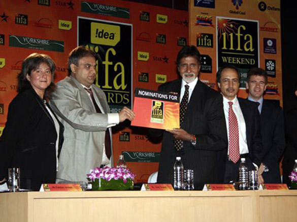 amitabh bachchan announces nominations for iifa awards 2