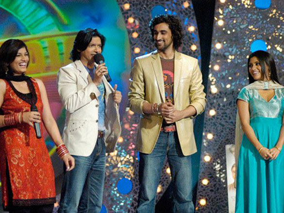 kunal kapoor and konkana sen sharma appear on amul star voice of india 3