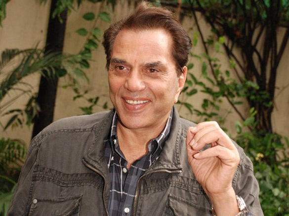 dharmendra and bobby deol celebrates fathers day 2