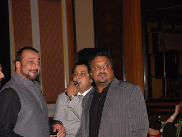 dilip kumar and saira banu launch the book mr and mrs dutt 5