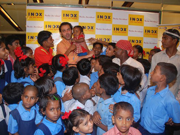 bobby deol attends special screening of nanhe jaisalmer for children at inox 4