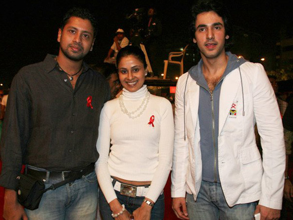 bollywood stars perform at a concert for mukti foundation on world aids day 16