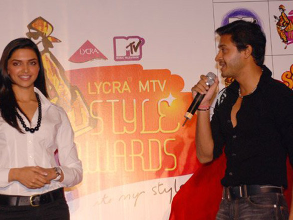 press conference to announce om shanti om tie up with mtv lycra awards 2007 2