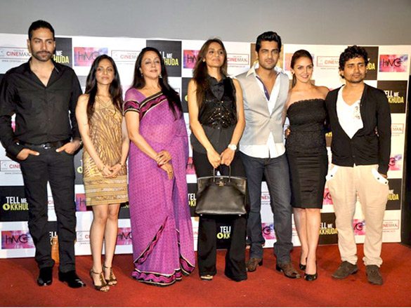 hema and esha deol unveil tell me o kkhuda look 2