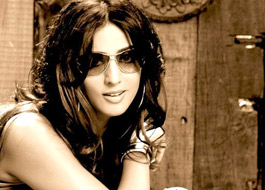Live Chat: Mahie Gill on August 12 at 1400 hrs IST