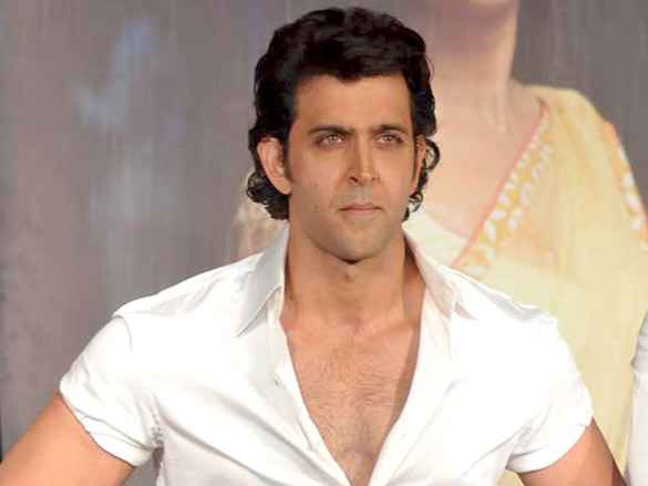 karan hrithik sanjay and priyanka unveil the first trailer of agneepath 13