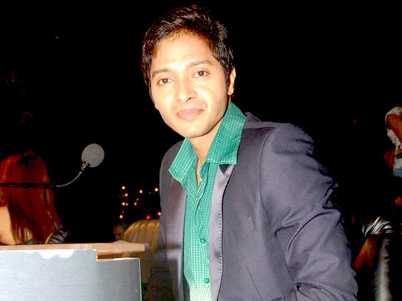 tusshar and shreyas on the sets of indias got talent 4