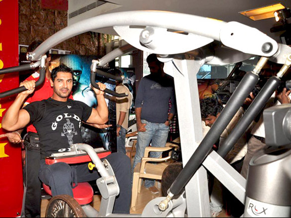 john abraham promotes force at golds gym 2