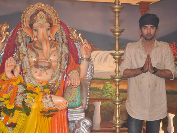 ranbir kapoor promotes rockstar at rk ganpati 3