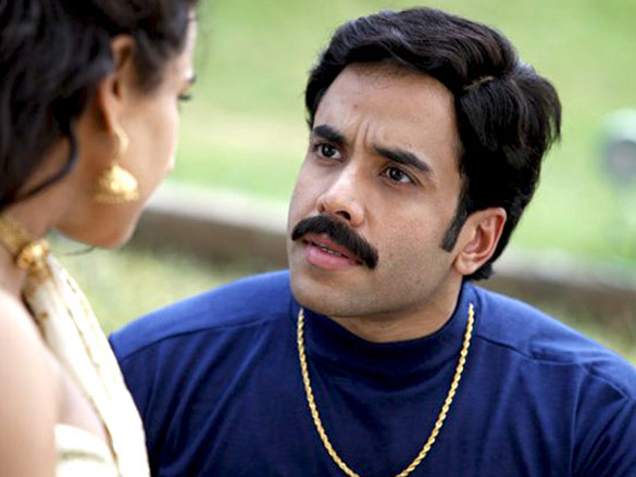 vidya balantusshar kapoor 2