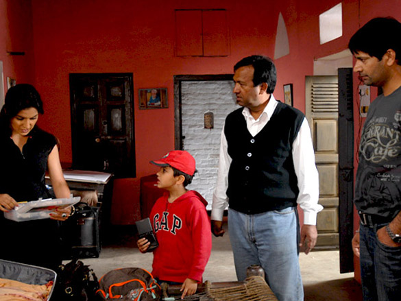 on the sets of khushiyaan 8