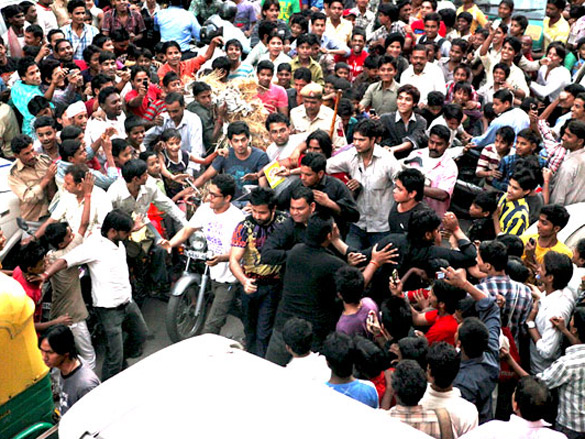 on the sets of jannat 2 4