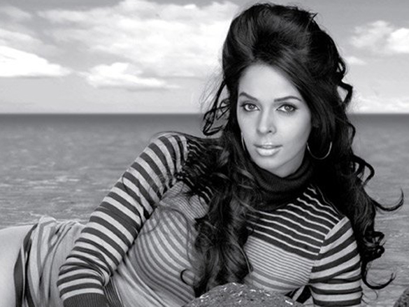mallika sherawat 50
