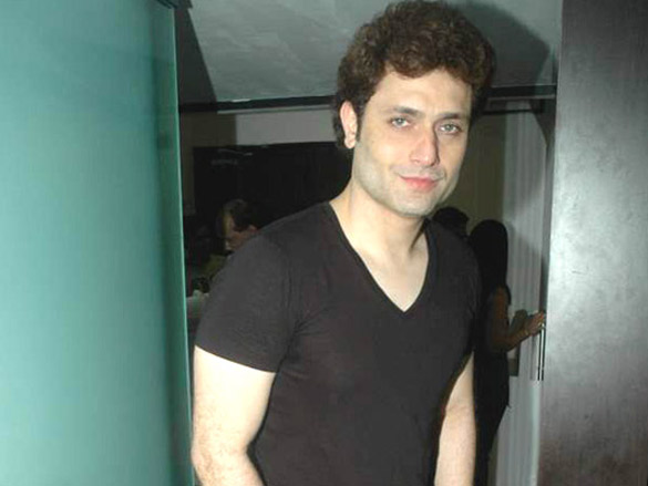 shiney ahuja promotes his film ghost 9