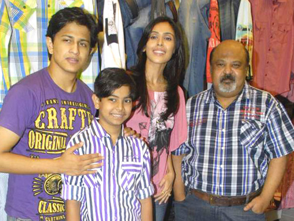 hrishita bhatt promotes her film shakal pe mat ja 3