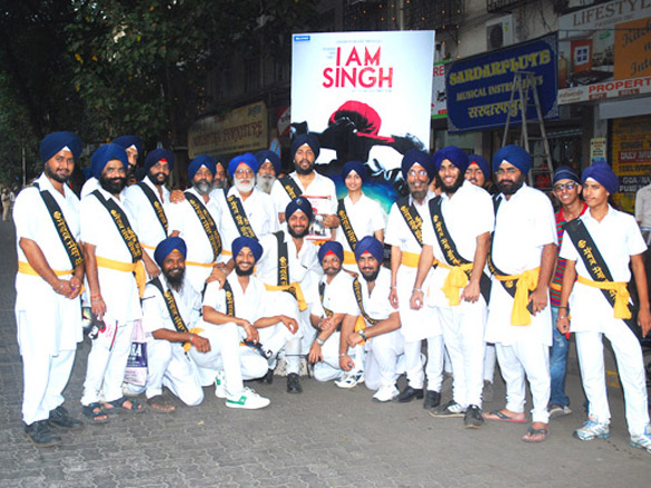 puneet issar celebrated guru nanak jayanti promoting i am singh 9
