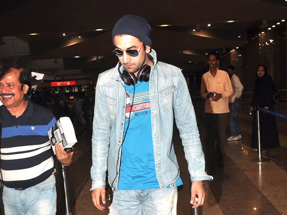 priyanka and ranbir return back from barfee shoot 7