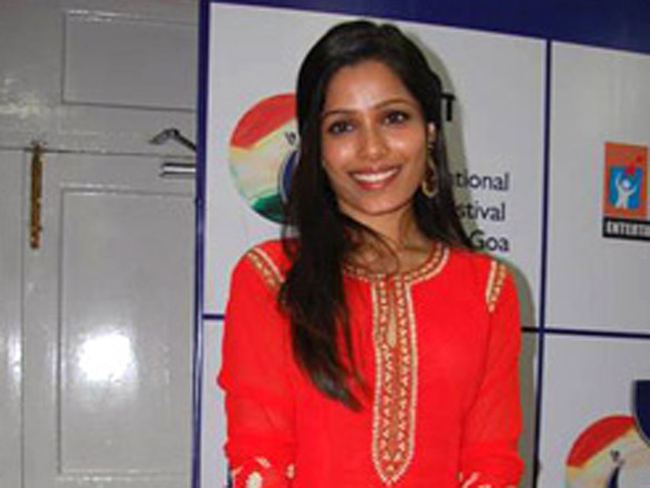 freida pinto and michael winterbottom at trishna press meet 4