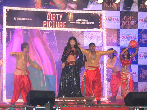 the dirty picture promotions at mithibai college kshitij festival 4