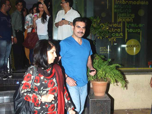 kareena karan and arbaaz watch the dirty picture 4