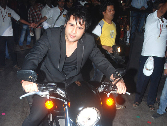 mahurat of film mr money 8