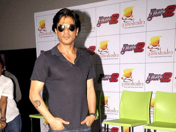 shahrukh khan and priyanka unveil don 2 game 13