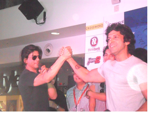 launch of don 2 board game at oberoi mall 7