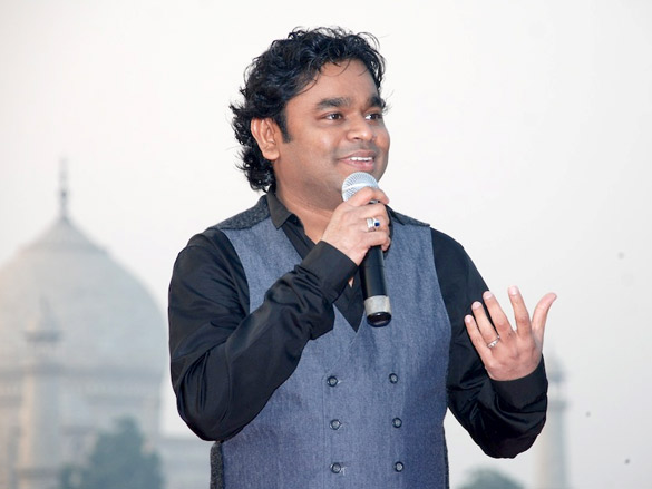 audio release of ekk deewana tha at taj mahal agra 10