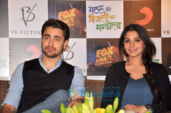 press conference of matru ki bijlee ka mandola 5