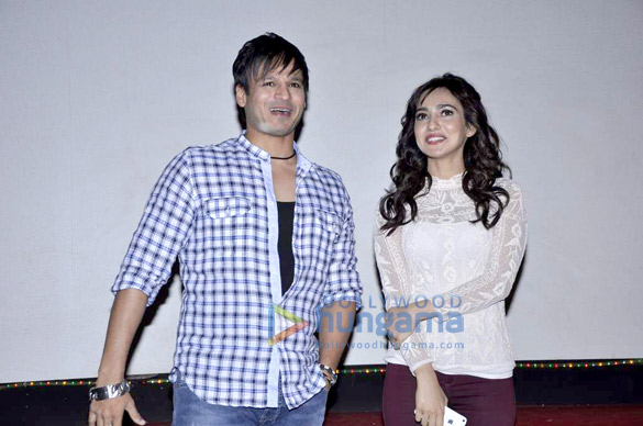 trailor launch of jayanta bhai ki luv story 8