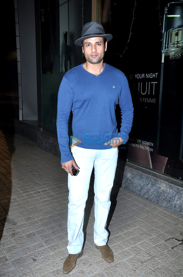 special screening of race 2 23