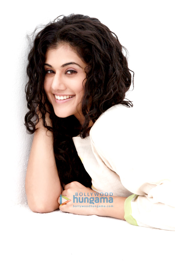 tapsee pannu 16