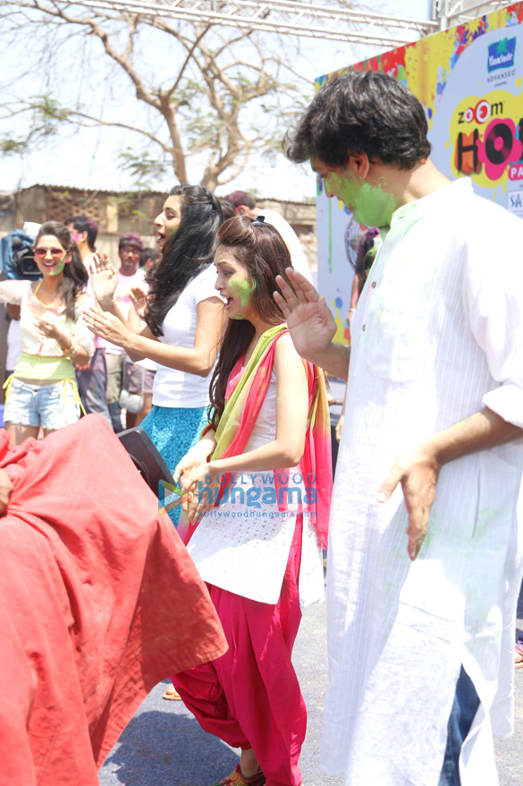 celebs grace zoom holi party 6
