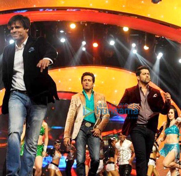 grand masti boys go berserk at femina miss india 4