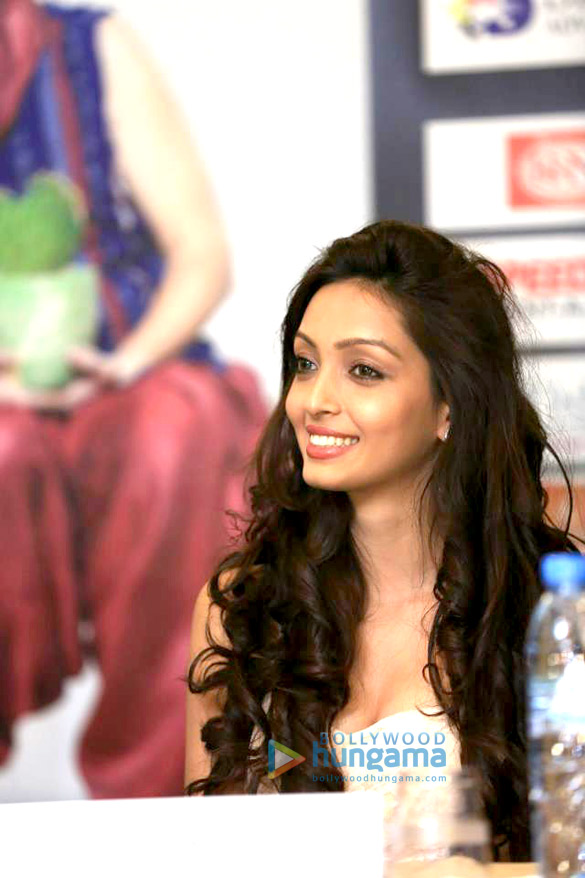 premiere of nautanki saala in dubai 15